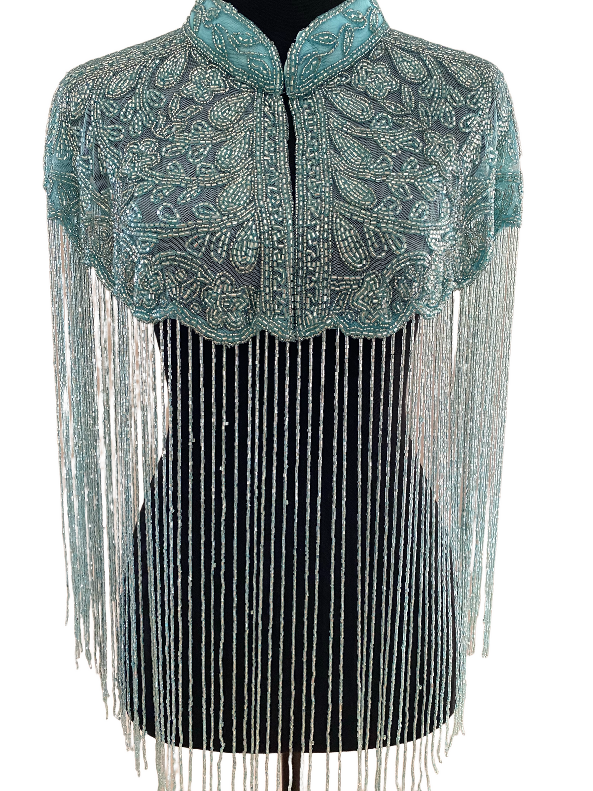 The Ariel Capelet